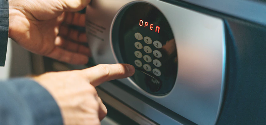Cash Safe Openers in Reedley, California