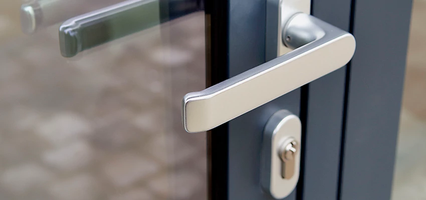 Broken Door Lock Cylinder Repair in Reedley, California